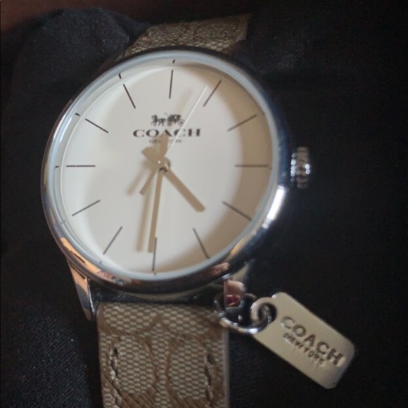AUTHENTIC Coach Watch - Picture 2 of 3